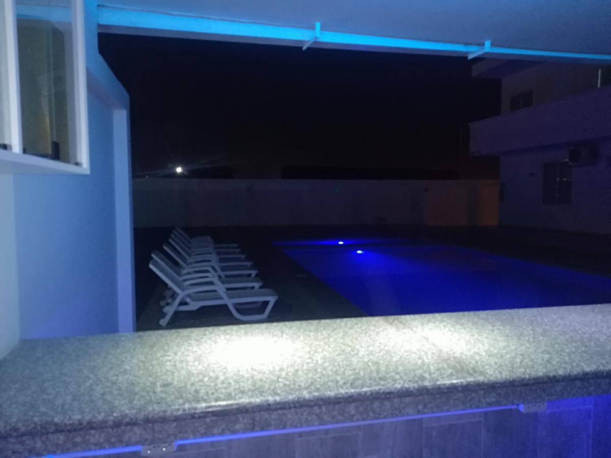 Manta Airport Hotel Exterior photo