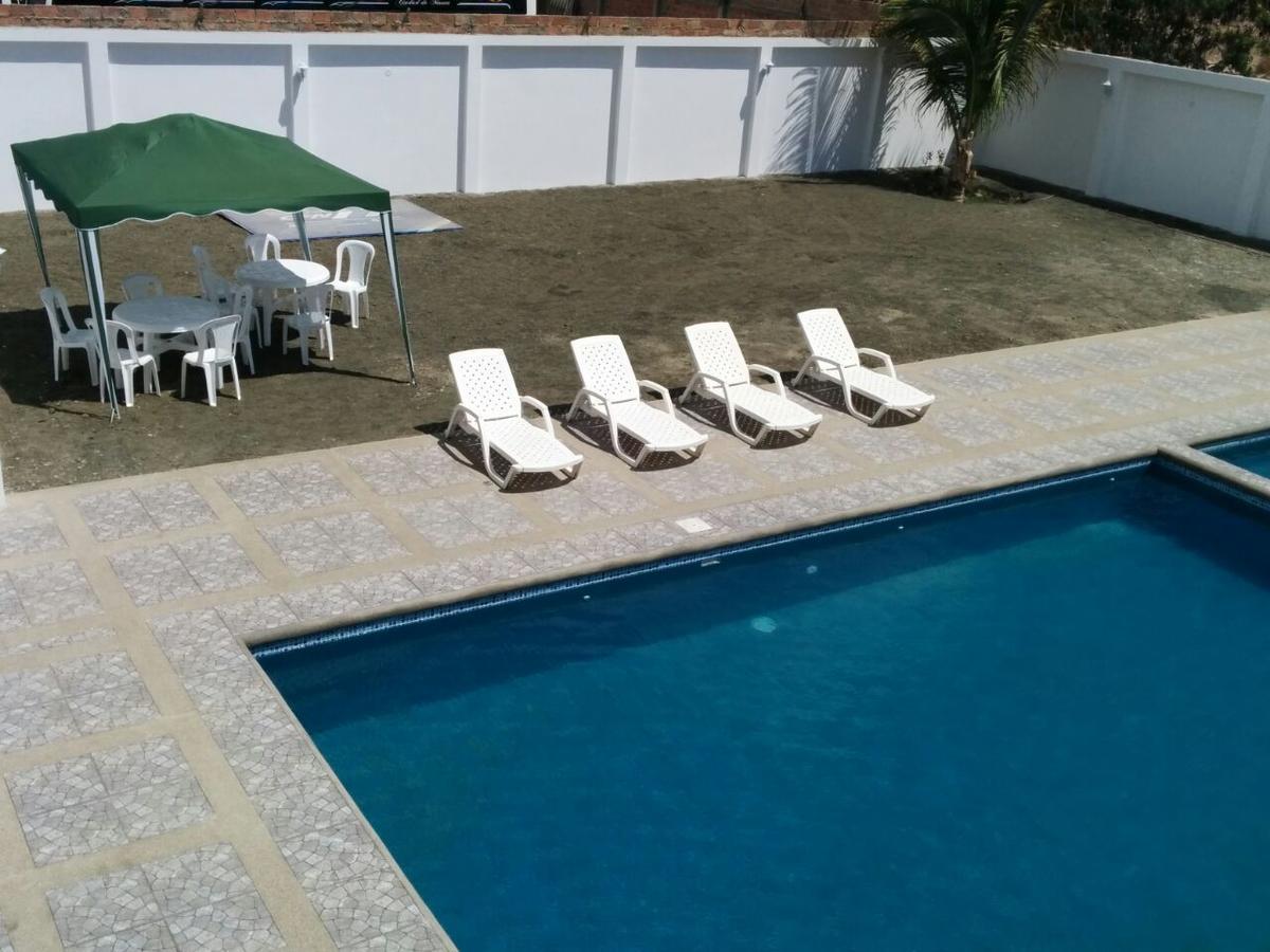 Manta Airport Hotel Exterior photo